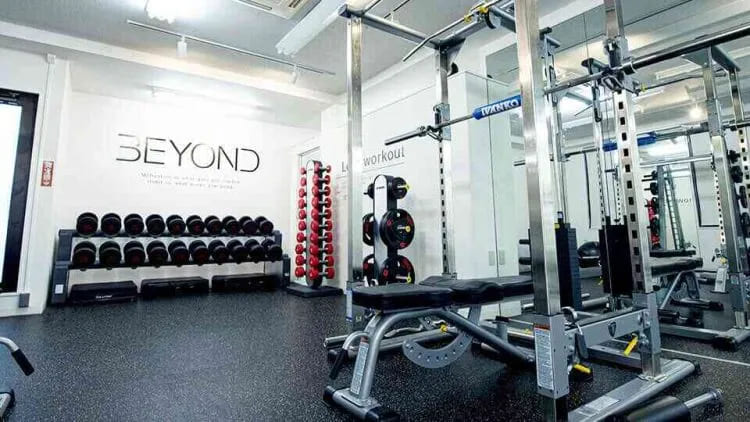 BEYOND 横浜東口店