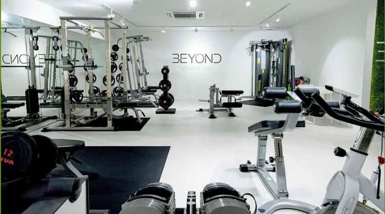 BEYOND 立川店